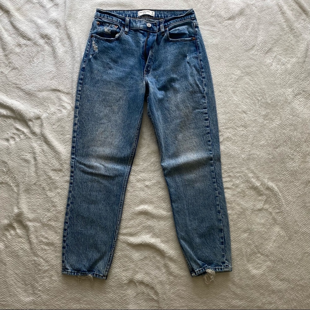 Abercrombie mom jeans